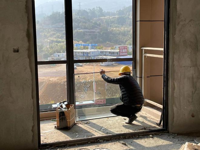断桥铝不如系统窗好？听完10年装修老师傅一说我果断选断桥铝！(图9)